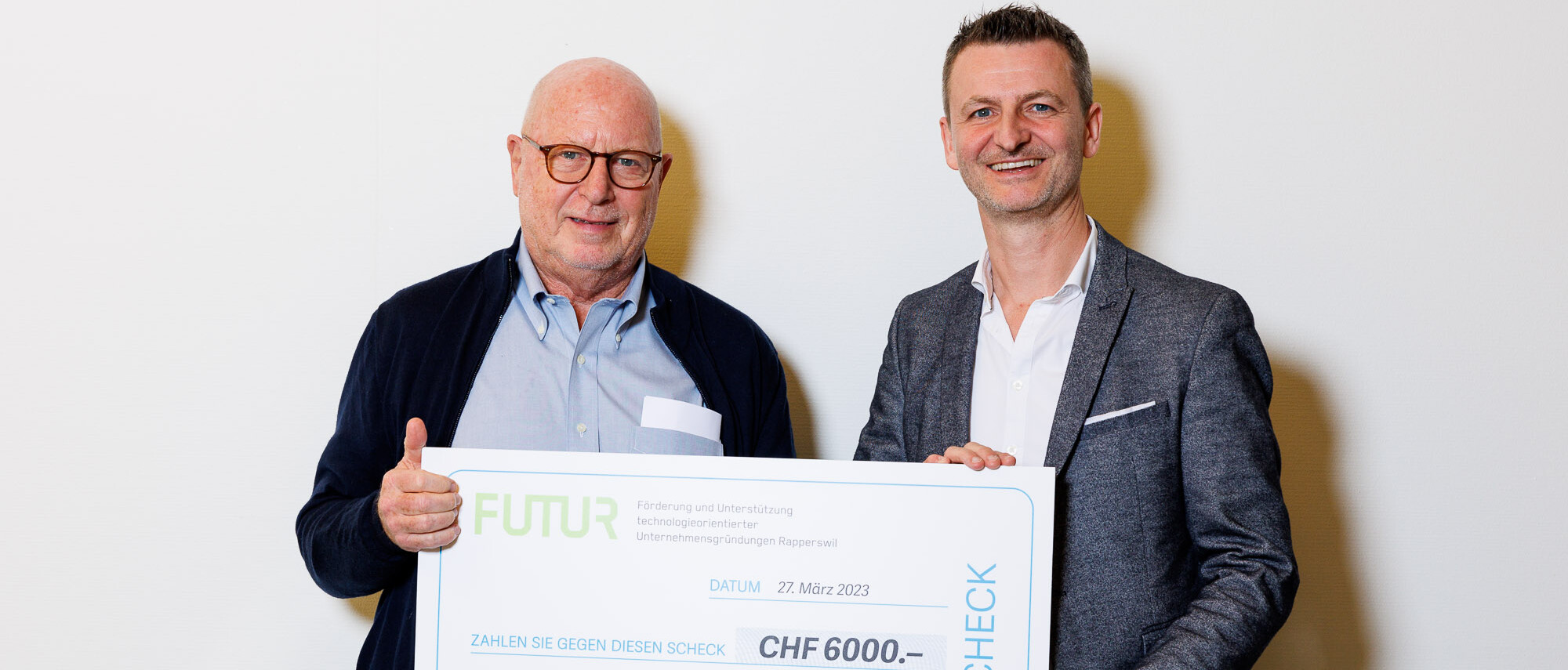 FUTUR Anerkennungspreis: Thomas Schmidheiny (links) mit Preisträger Andre Heel 