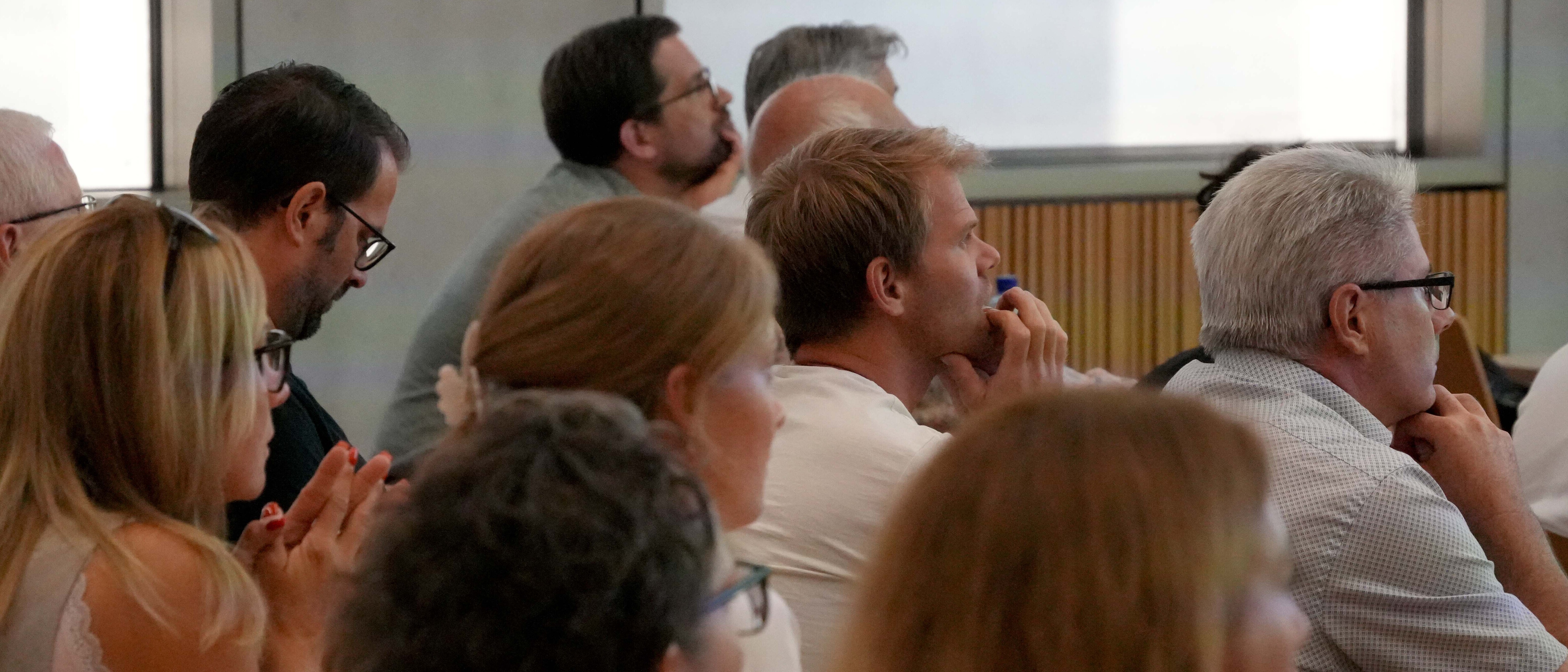 Die Gewerblerinnen und Gewerbler informieren sich am OST-Campus in St.Gallen zu aktuellen Wirtschaftsthemen.