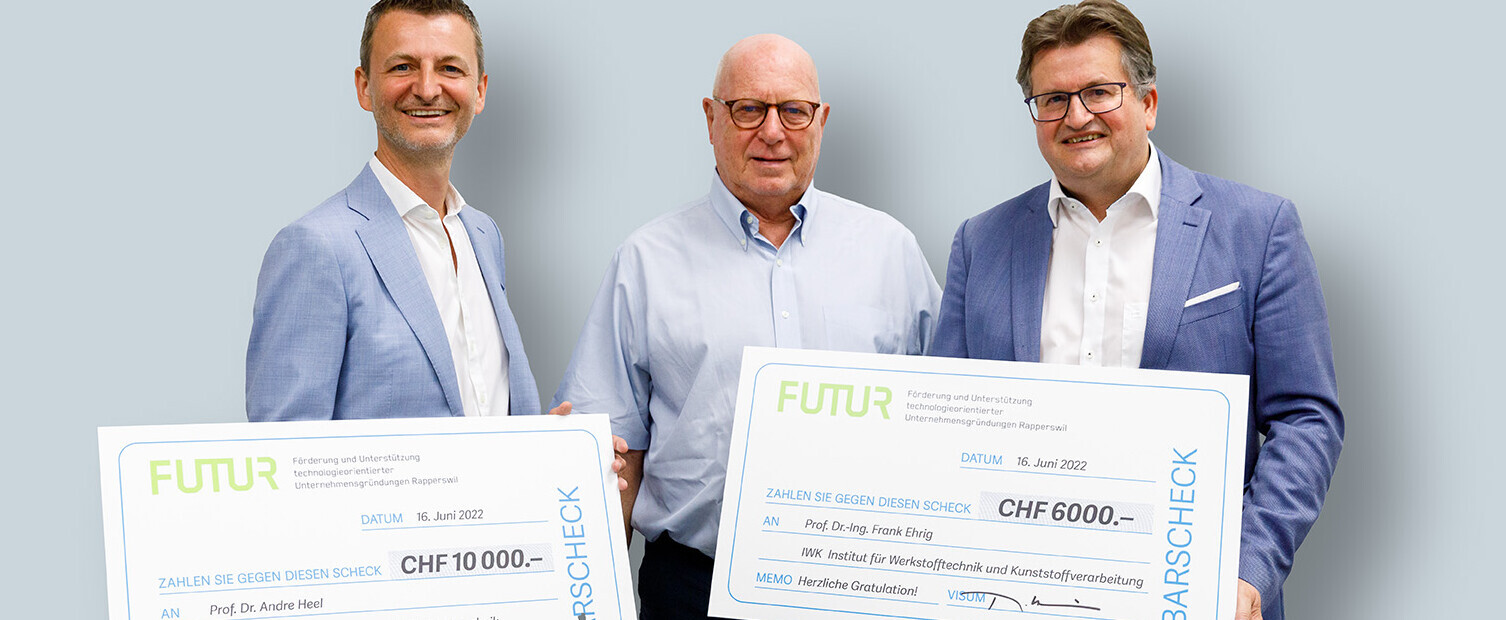 FUTUR Forschungspreise für die OST: Andre Heel, Thomas Schmidheiny, Frank Ehrig (vlnr) FUTUR Forschungspreise für die OST: Andre Heel, Thomas Schmidheiny, Frank Ehrig (vlnr)