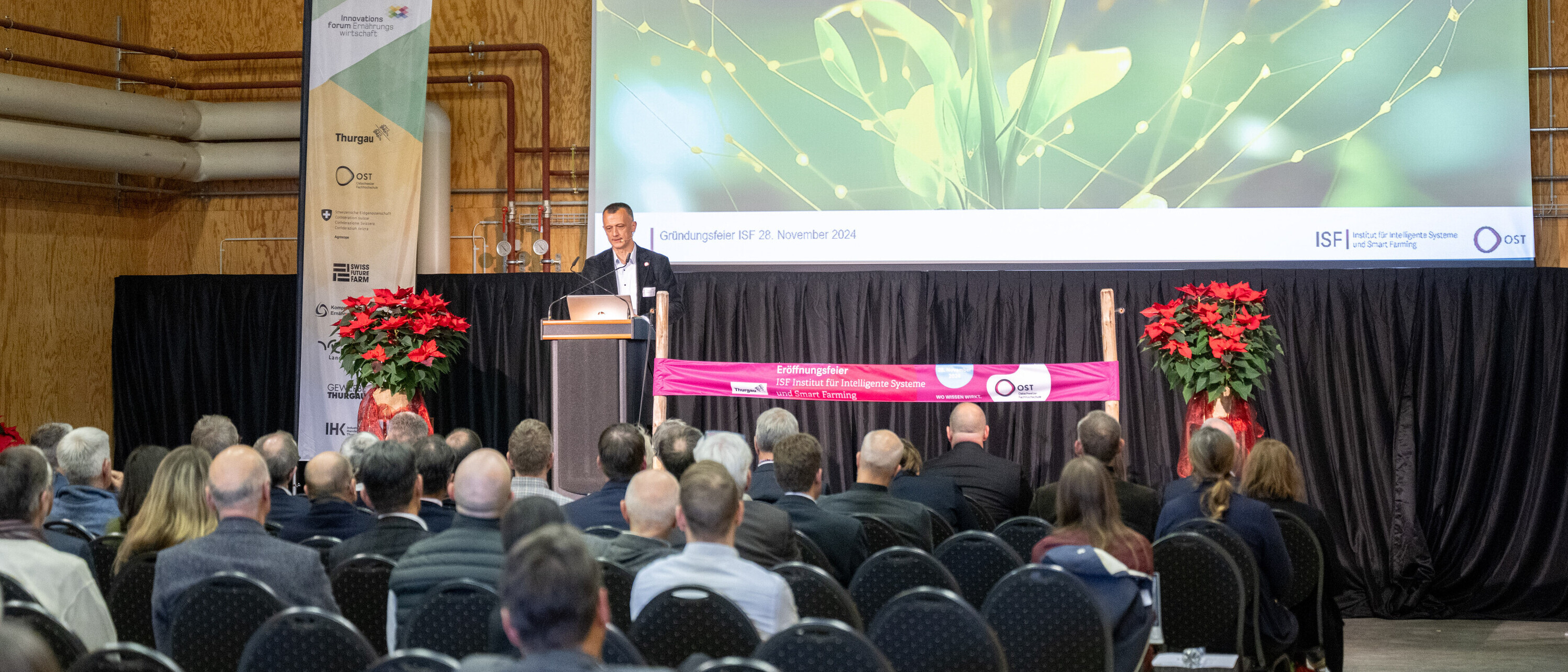 Prof. Dr. Dejan Šeatovic leitet das neue Institut für Intelligente Systeme und Smart Farming.