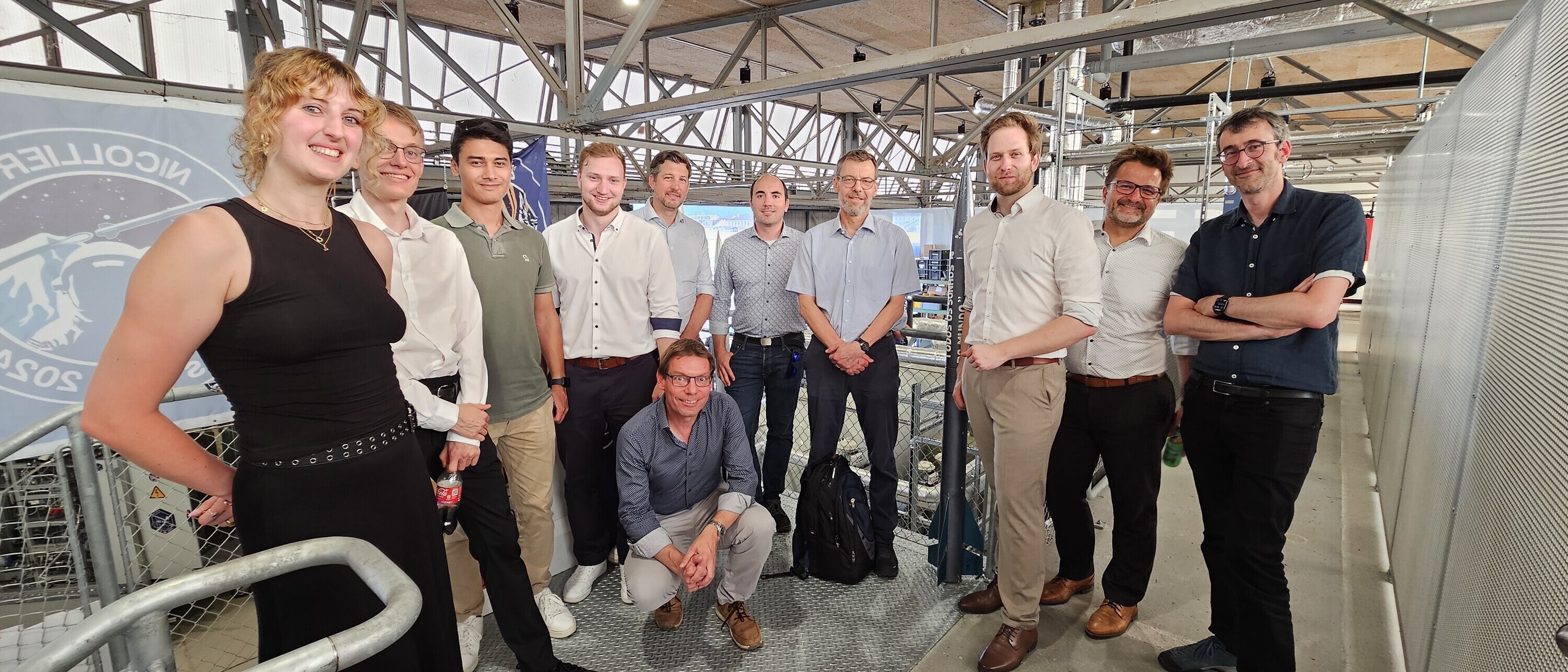 Studierende und Dozierende der OST haben den Hangar der ETH in Dübendorf besichtigt.