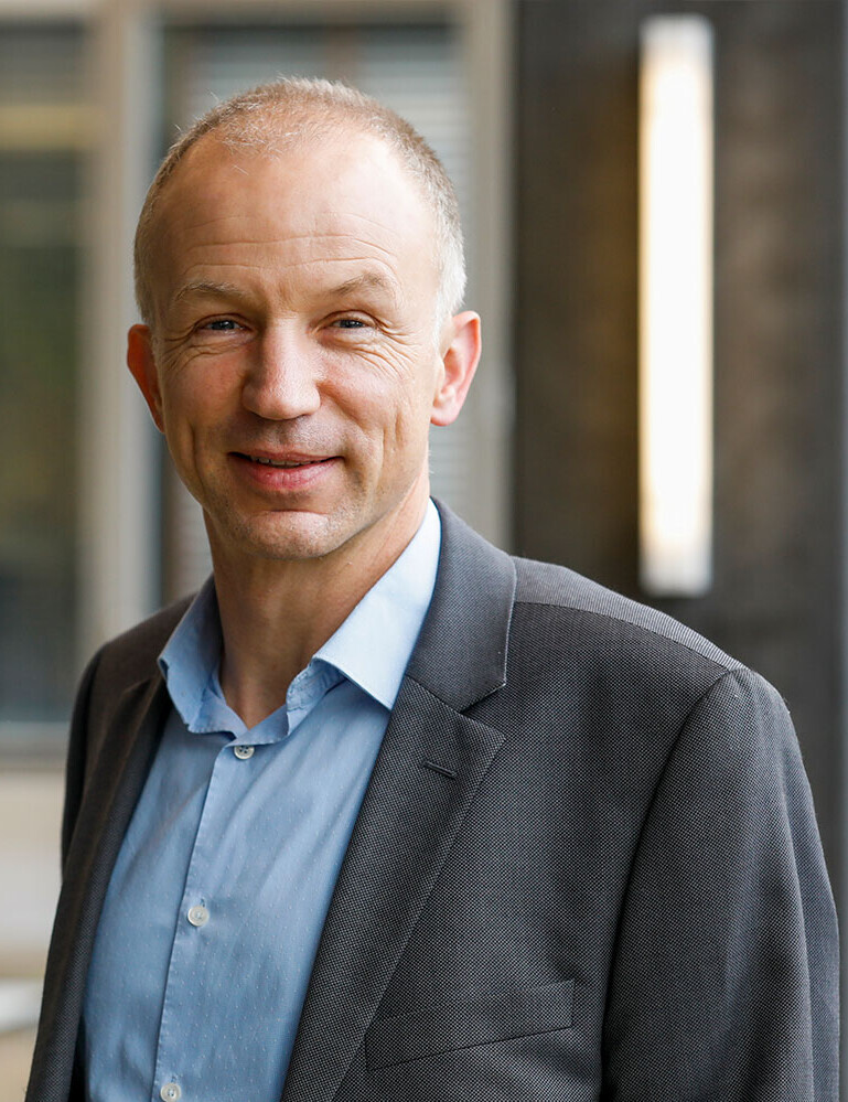 Dr. Michel Haller