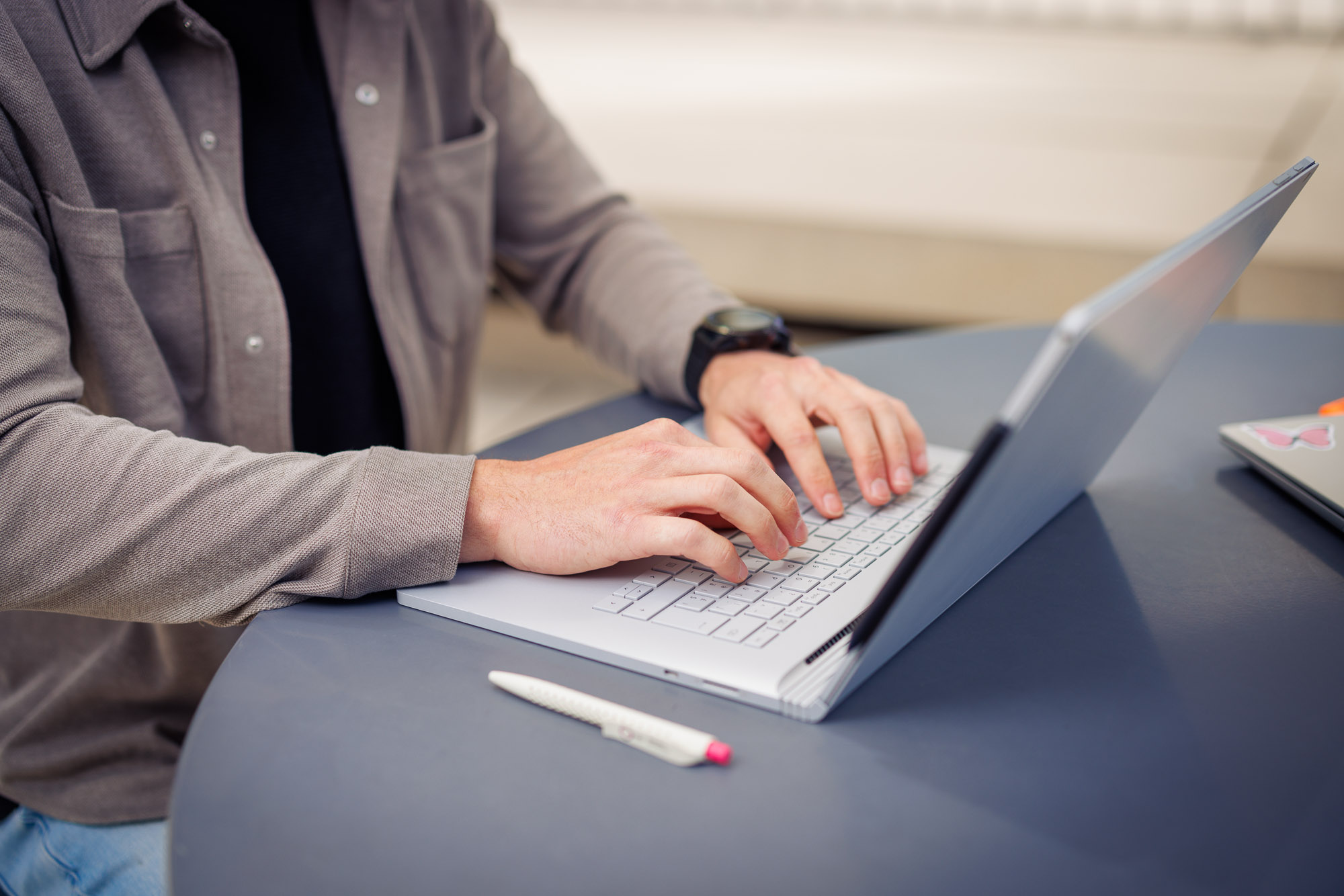 Medienmitteilungen der OST