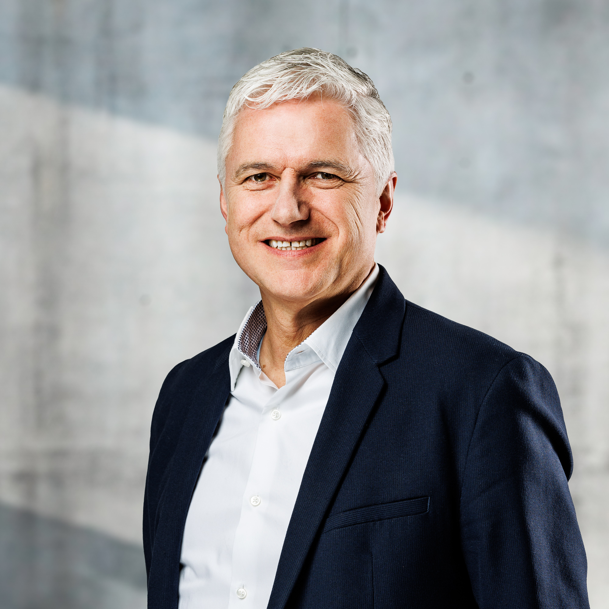 Prof. Thomas Metzger, Dean, School of Management